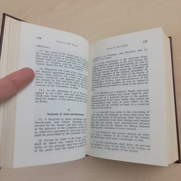 VTG Manual of the Senate Book - Picture 7 of 13